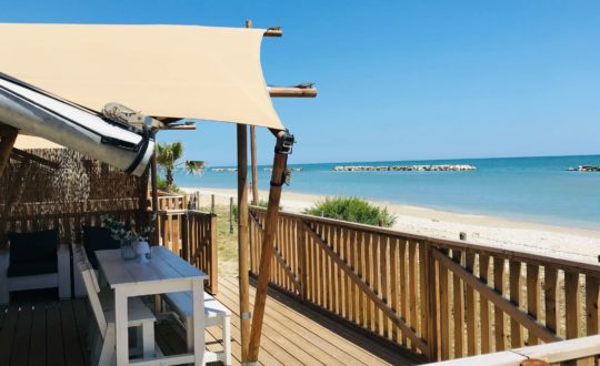 Villa Alwin Beach Resort - Marche.nl