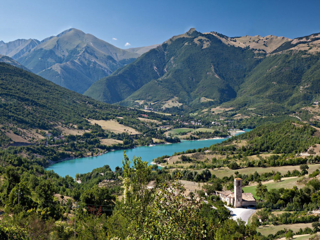 Monti Sibillini in het westen van Macerata.