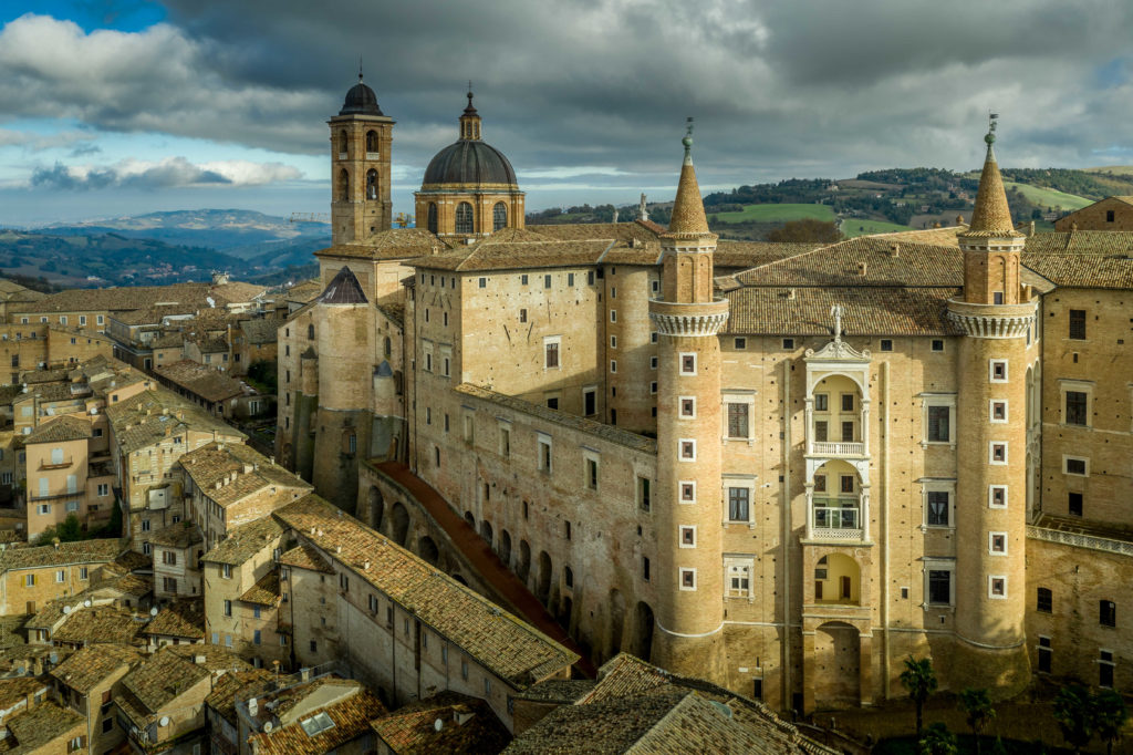 Het prachtige historische centrum van Urbino